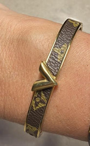 Lauren Brown Logo V Gold Bracelet